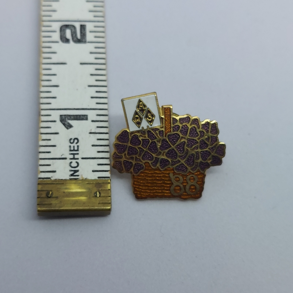 QAS '88 Pin Flower Basket - Picture 5 of 5